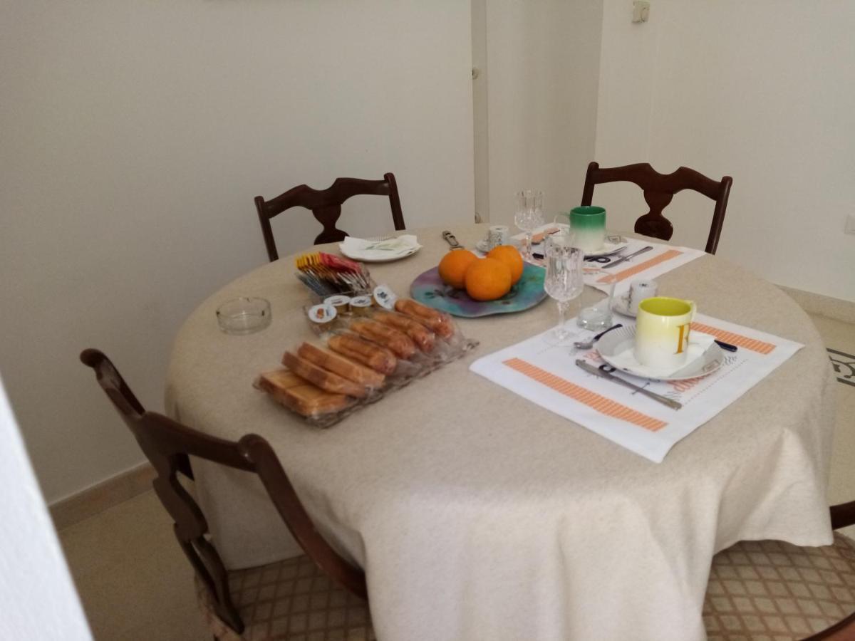 Dimora Storica Le Perle Bed & Breakfast Lecce Bagian luar foto